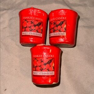 3 NEW Yankee Candle Sweet Strewberry Votive set